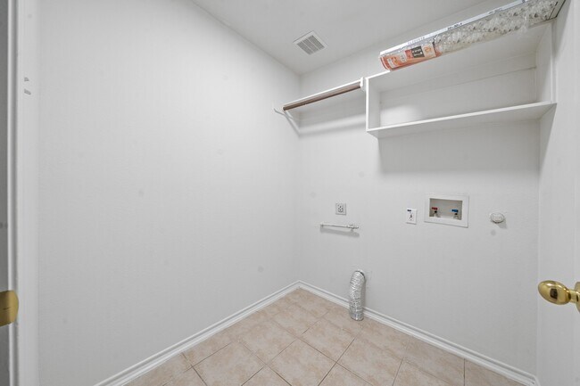 Building Photo - 5803 Afton Ridge Ln