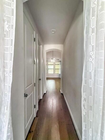 Building Photo - 112 Rosebush Dr
