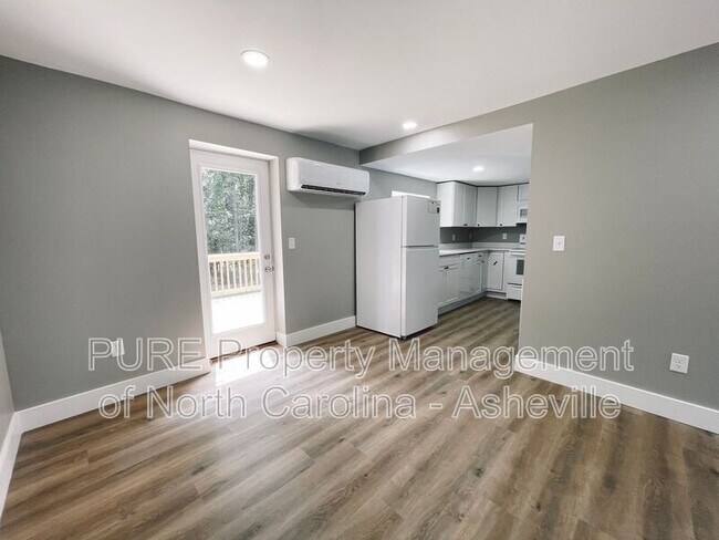 Building Photo - 268 Sand Hill Rd