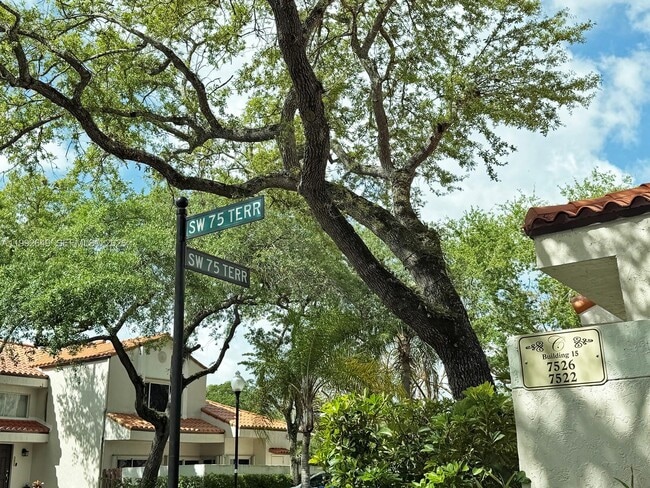 Building Photo - 7522 SW 109th Pl