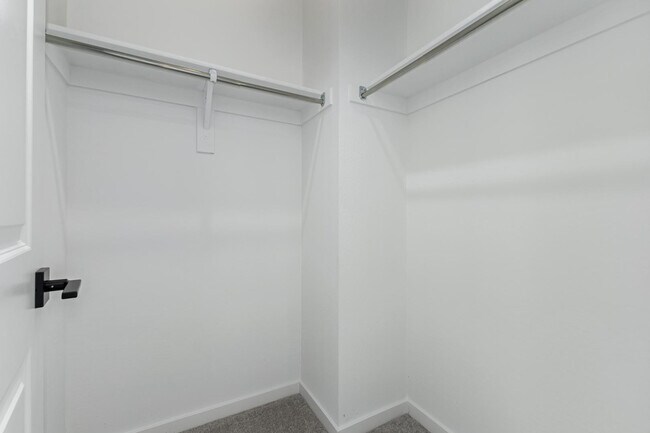 Building Photo - 2436 W Maximo Wy