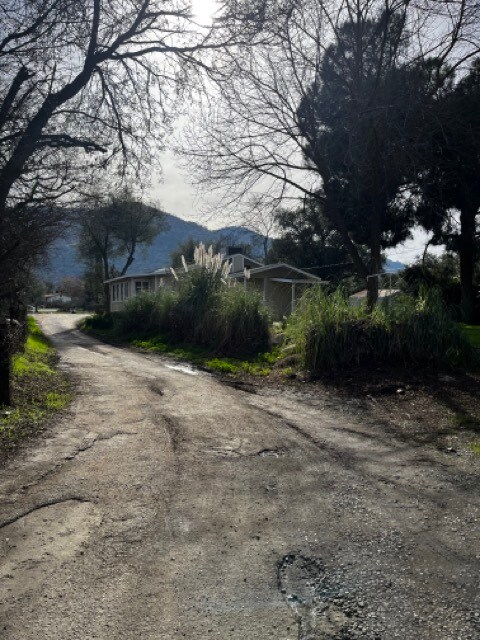 Building Photo - 40671 Old Three Rivers Rd