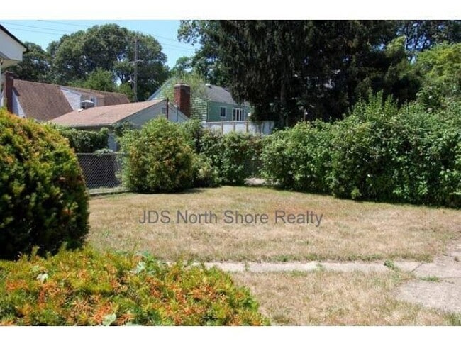 Building Photo - 10 E Leech Cir