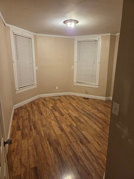 Master Br - 117 Seaview Ave