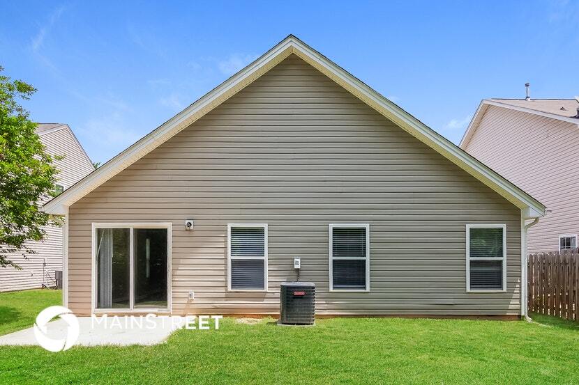 Building Photo - 4384 Stone Mountain Dr