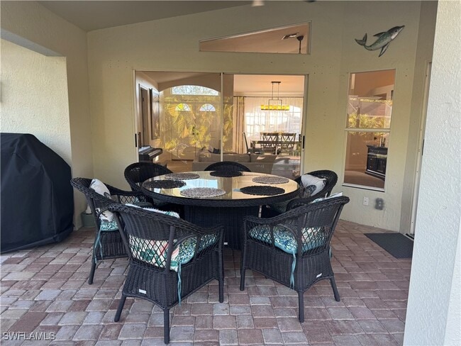 Building Photo - 911 SE 21st Ln