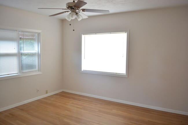 Building Photo - North Park 2 Bed / 1 Bath House, Backyard ...