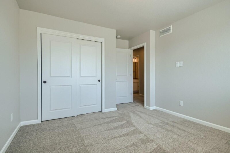 Building Photo - 2620 Brookstone Dr