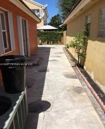 Building Photo - 15801 SW 85th St