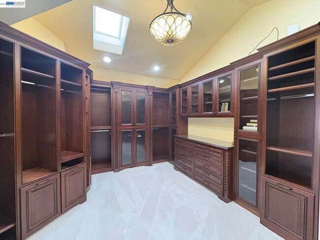Building Photo - 3511 Country Club Pl