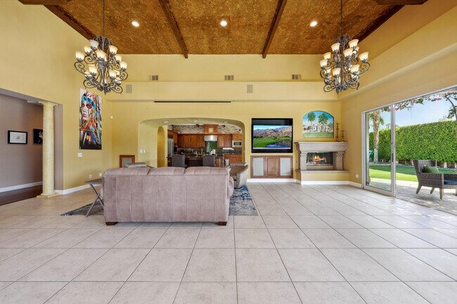 Building Photo - 40294 Rancho Palmeras
