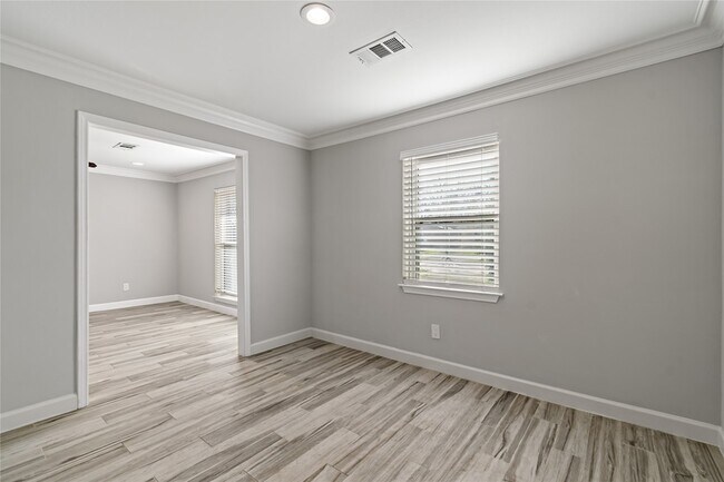 Building Photo - 11403 Braewick Dr