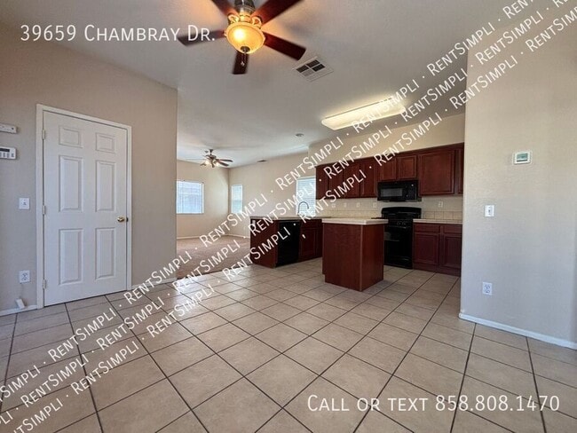 Building Photo - 39659 Chambray Dr