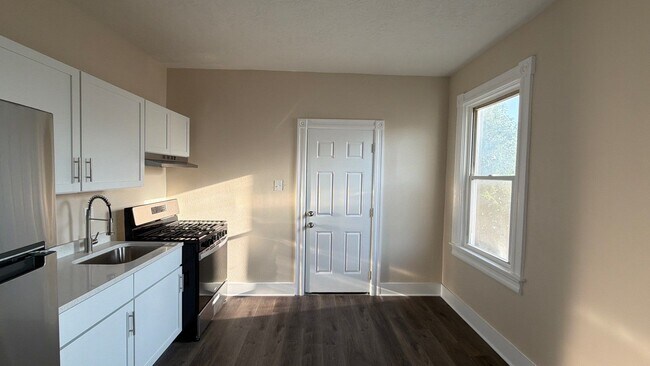 Building Photo - 3411 Duvall Ave
