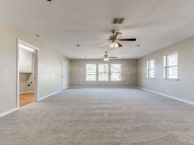 Building Photo - 921 Harrison St