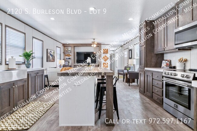 Building Photo - 2120 S Burleson Blvd