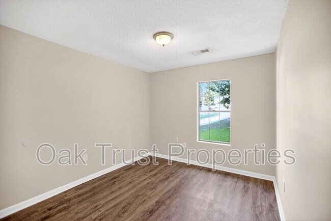 Building Photo - 103 Cambell Ct