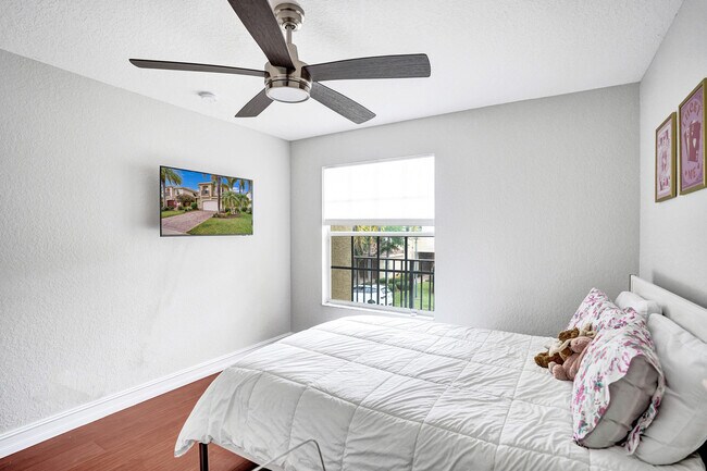 Building Photo - 8876 Sandy Crest Ln
