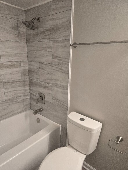 Building Photo - 138 N Rose St