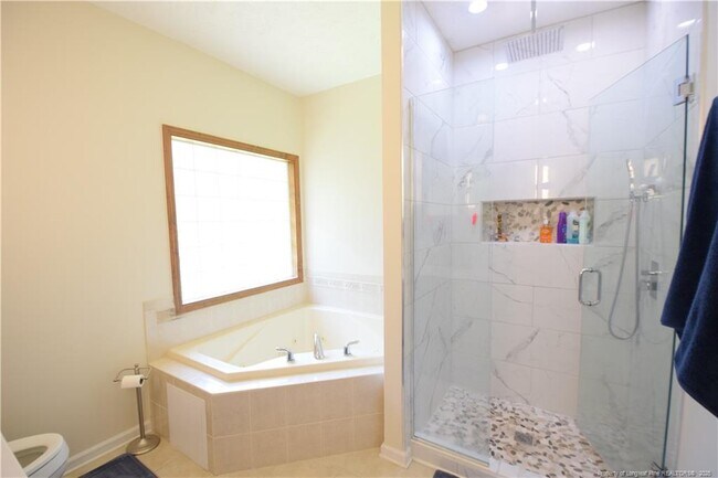 Building Photo - 187 Lakewind Ct