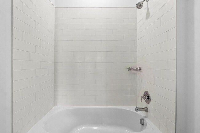 Building Photo - 12289 Waterstone Cir