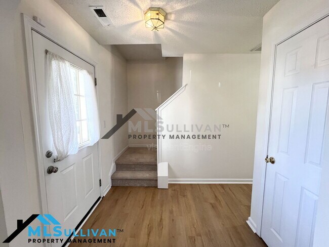 Building Photo - 4504 Conklin Dr