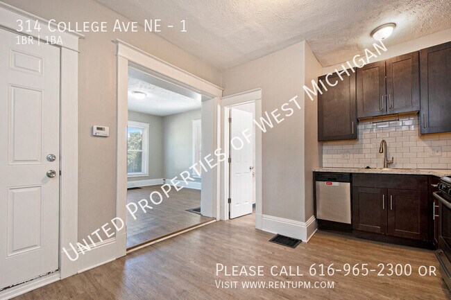 Building Photo - 314 College Ave NE
