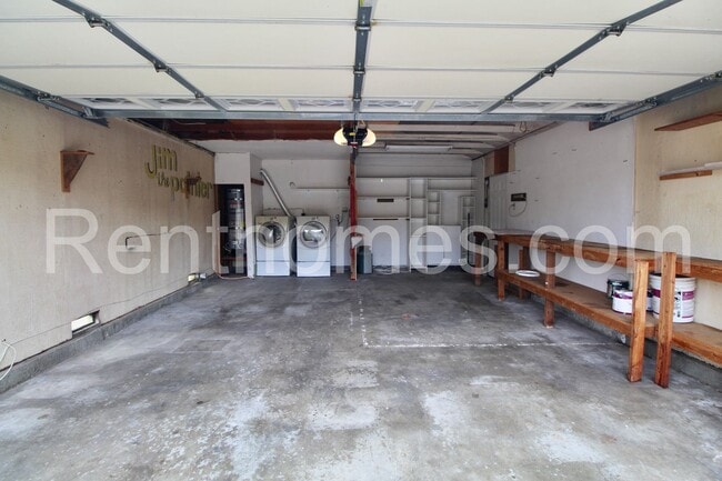 Building Photo - 13744 Fairgate Dr