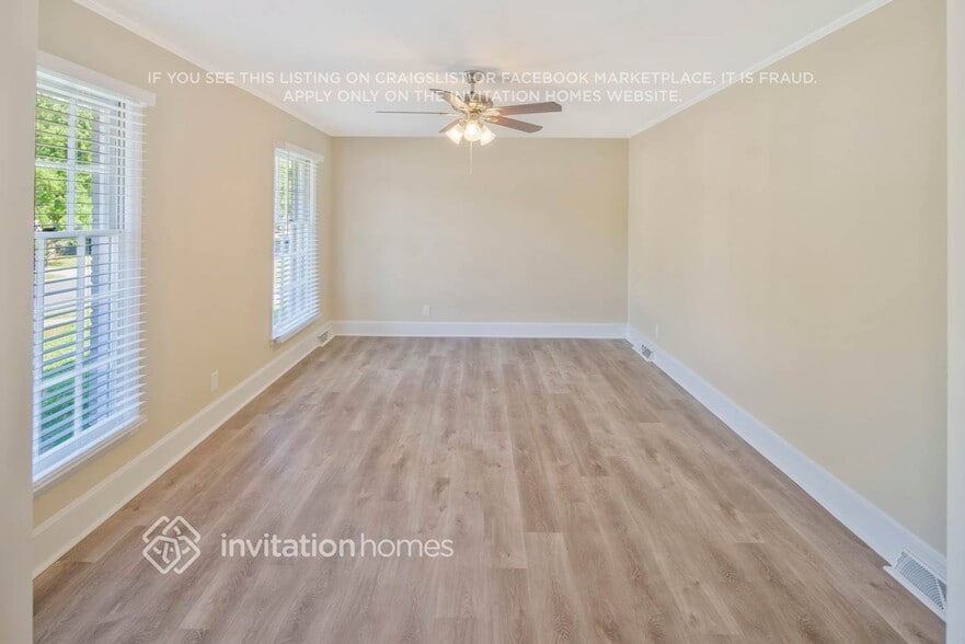 Building Photo - 4213 Gladstone Ln