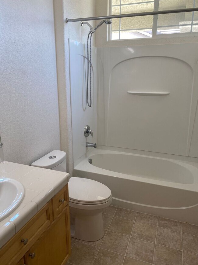 Building Photo - Single Story Home in South Reno