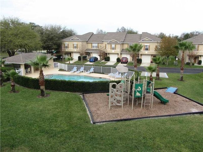 Building Photo - ALTAMONTE SPRINGS: 2 Story Townhouse, 3 bed/2.5 Bath, 1 Car Garage