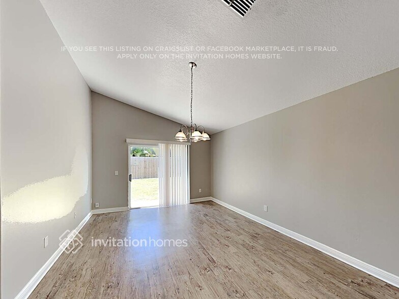 Building Photo - 11425 Kenley Cir