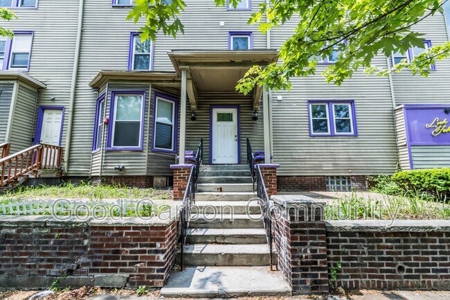 Building Photo - 618 Elmwood Ave