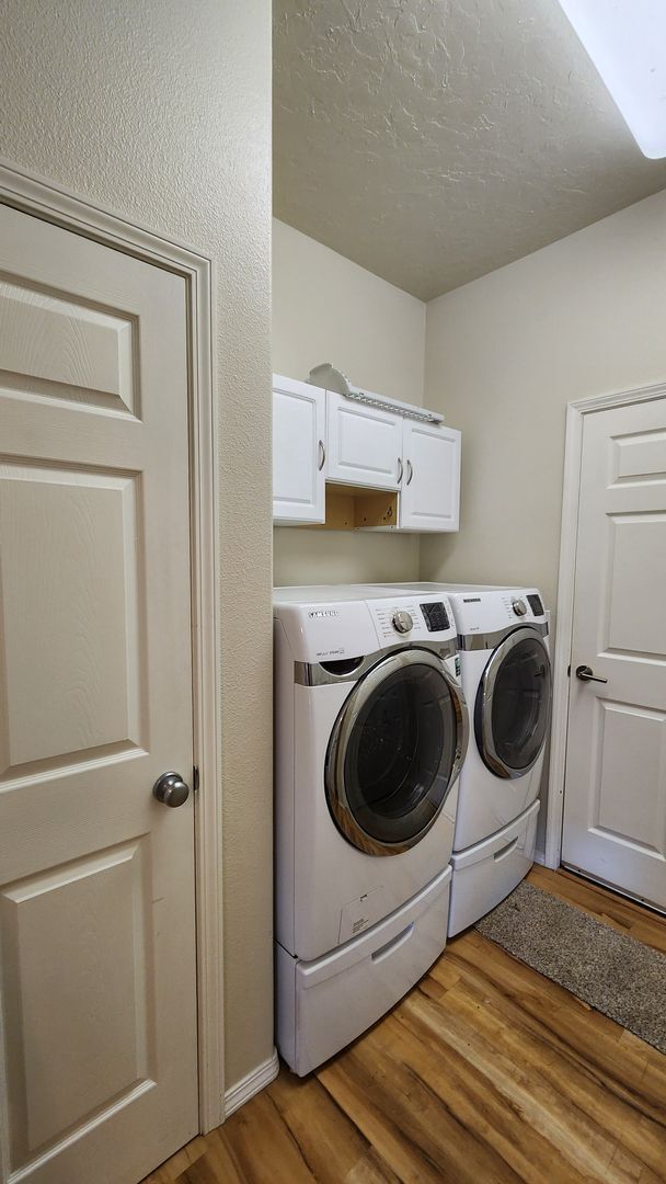 Building Photo - Two Bedroom Condo Near Moose Can Gully with a Garage