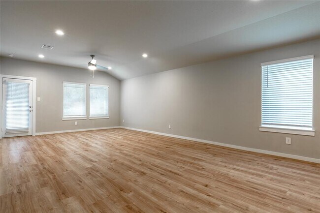 Building Photo - 7730 Rainham Valley Ln