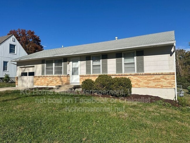 Building Photo - 5216 NE 44th St