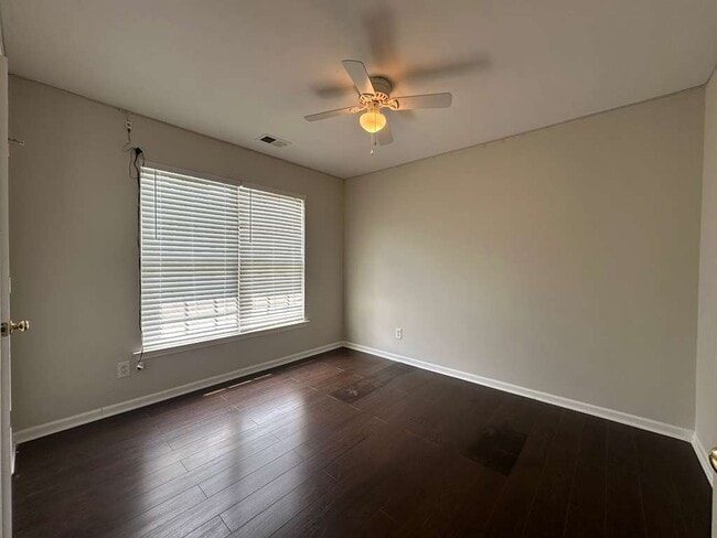 Building Photo - 15019 Edindale Dr
