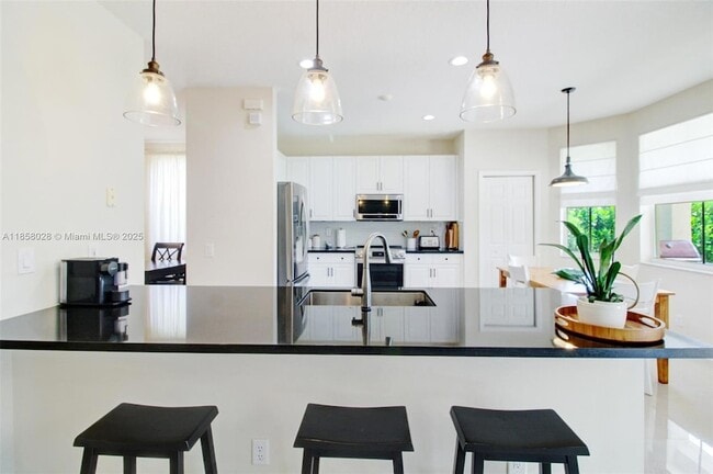 Building Photo - 1610 Sandpiper Cir