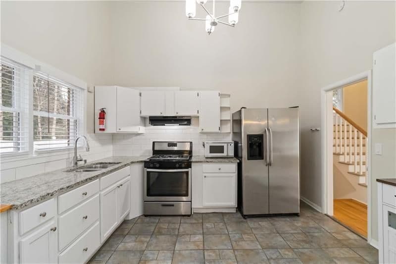 Building Photo - 3035 McLendon Cir NW