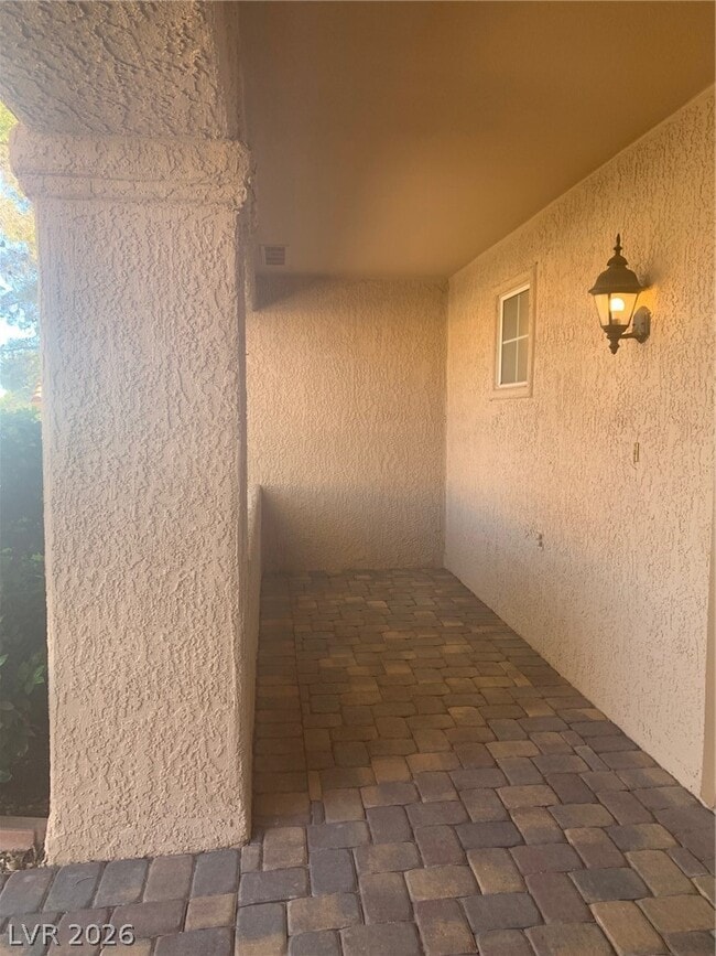 Building Photo - 9113 Grayling Dr