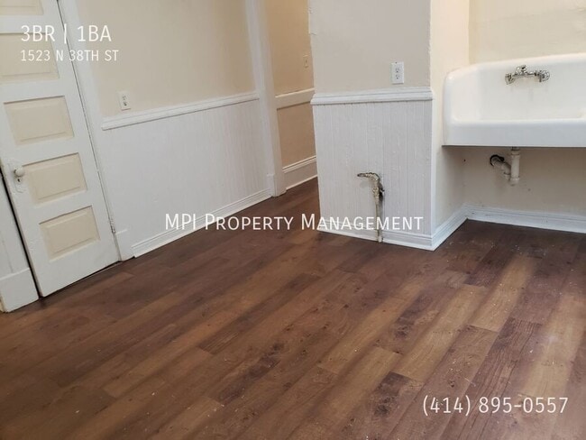 Building Photo - 1523 N 38th St