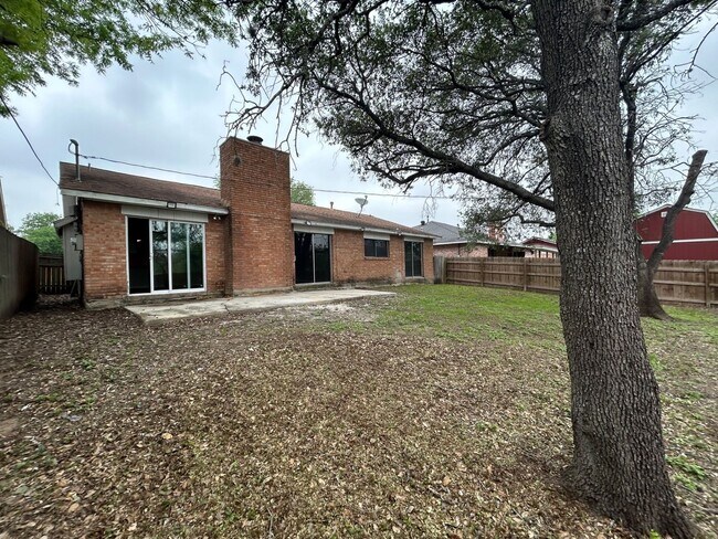 Building Photo - 3BED/2BATH Home for lease! Available Now in Live Oak!