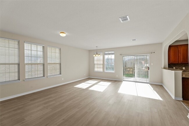 Building Photo - 2008 Spotted Ct