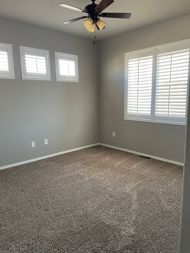 Building Photo - Ranch home on a corner lot with lawn care ...