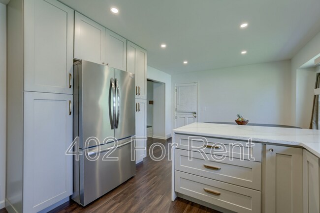 Building Photo - 3322 S 78th St