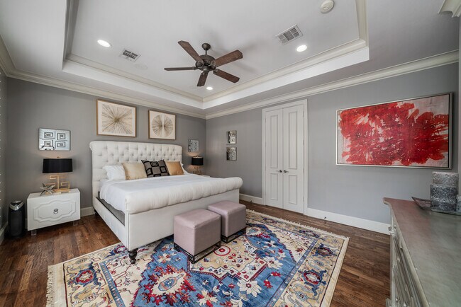 Building Photo - 4003 Wycliff Ave