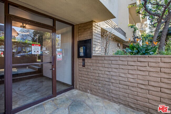 Building Photo - 11820 Mayfield Ave