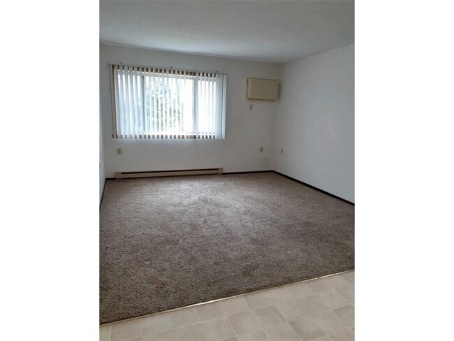 Building Photo - 303 1st St SW