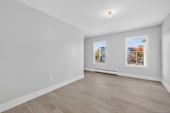 Building Photo - 12 N Church St