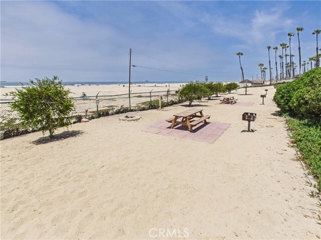Building Photo - 711 CA-1